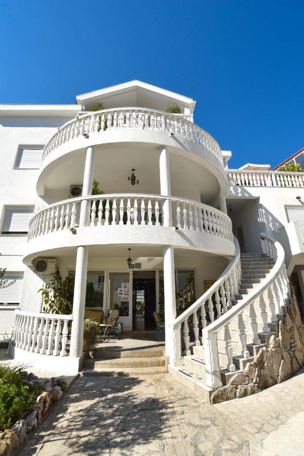 Adok Apartment Budva