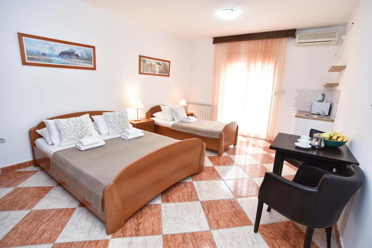 Adok Apartment Budva